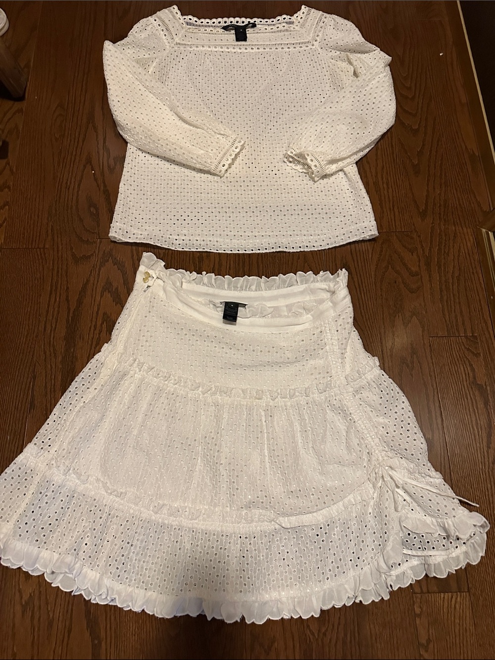 Marc Jacob’s White Eyelet 2 piece Tiered Skirt +Long sleeve top